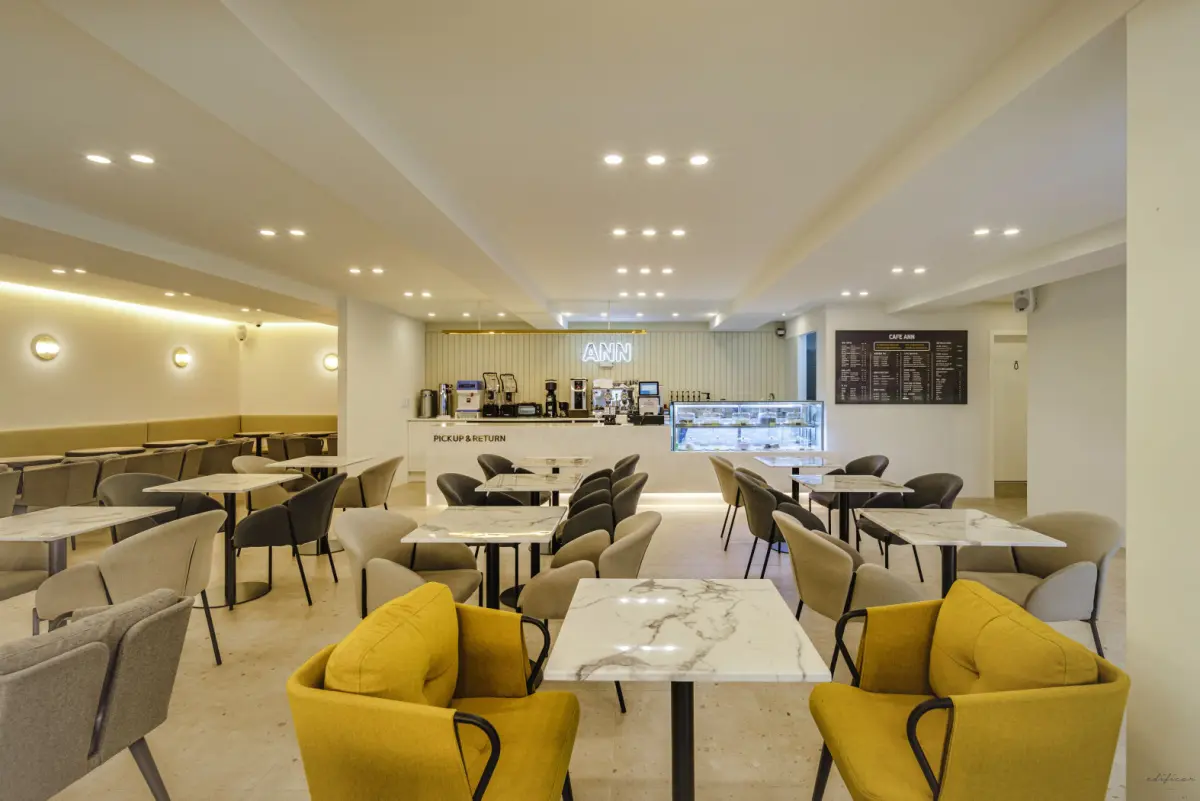 ANN 네온사인 모던 대형카페 홀 인테리어